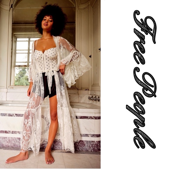 Free People Dresses & Skirts - NWT Free People Barbara Tiered Lace Kimono (OS)